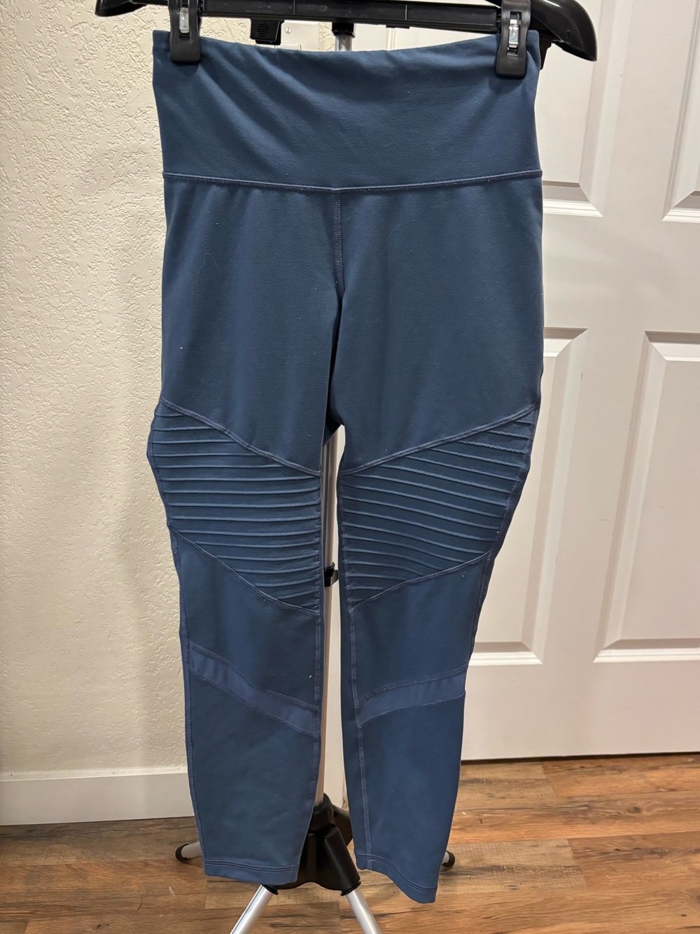 Old Navy Blue Leggings